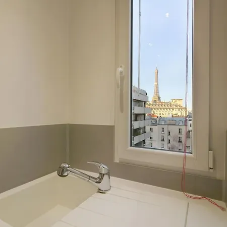 Eiffel Tower View - Private * Parigi